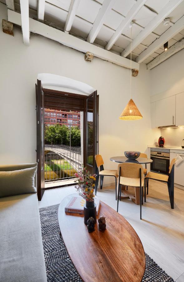 Canvas Apartments & Lofts Херона Екстериор снимка